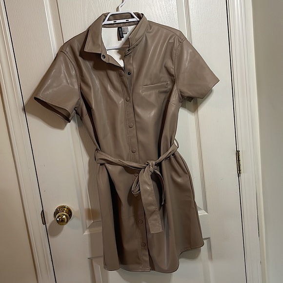 H&M Dress - Picture 3 of 6